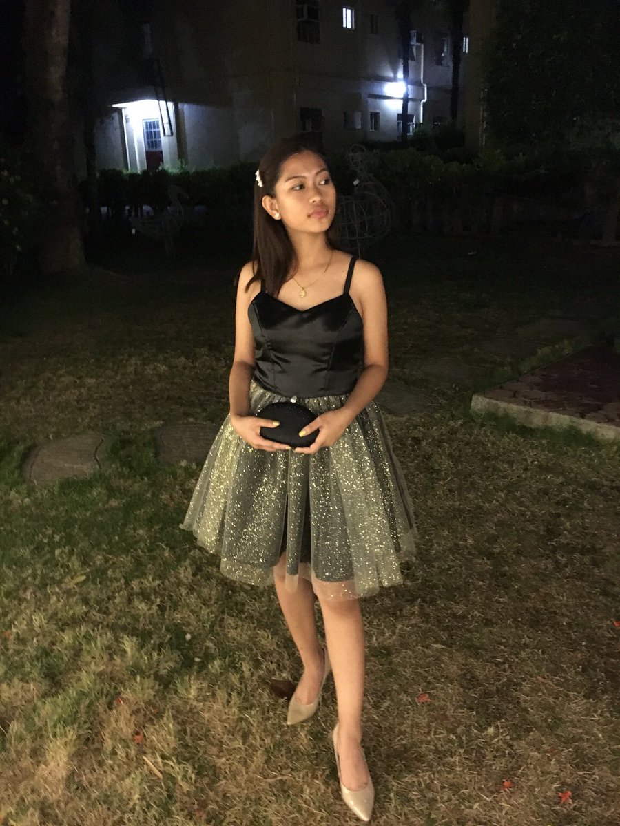camsiee_'s tweet photo. Oh crap she’s up https://t.co/DiVpJ5ZvWs