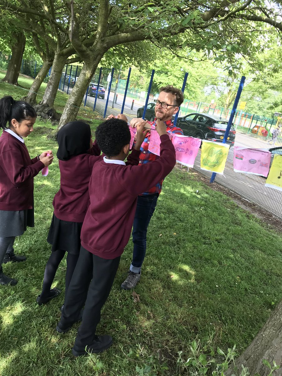 Miss_Dawber's tweet photo. Blowing our wishes into the world, sharing our dreams. @WebsterPrimary @dhulston https://t.co/ulzWUR7DPL