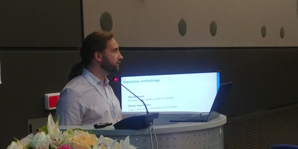 @markvdloo demonstrating impution methods with #rstats simputation package at #uRos2019