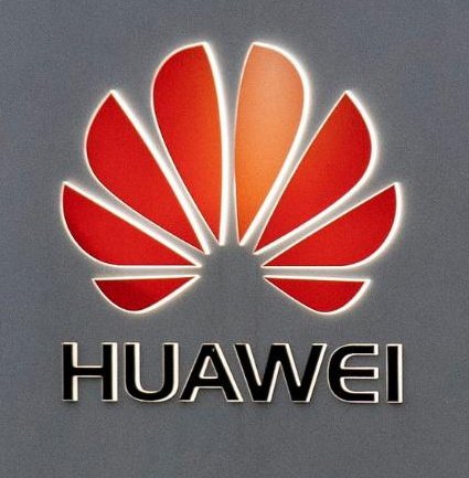 KayTsime's tweet photo. #HuaweiForever

Lets end this. 

RT for Huawei

Like for IPhone https://t.co/Y0giJBVabQ