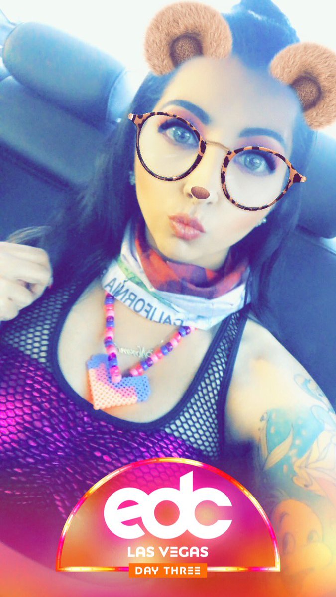 20Tink05's tweet photo. EDC Day 3! @EDC_LasVegas #EDCLasVegas #EDC2019 #EDCDAY3 https://t.co/bhwcWyw9OE