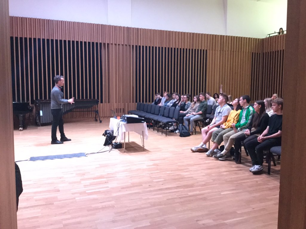 Chethams's tweet photo. Crucial advice for our Sixth Form this morning, from Chris Tait of @electric6, accepting the challenges of life as a musician and how to stay safe and healthy within that world. Thanks for joining us, Chris! https://t.co/OAawJrZxp4