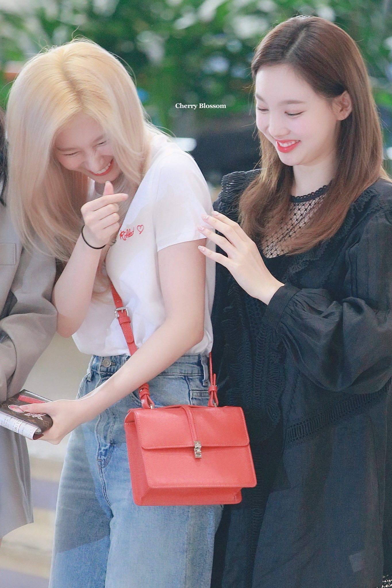 D7ATdh3UIAEq5S2.jpg:orig