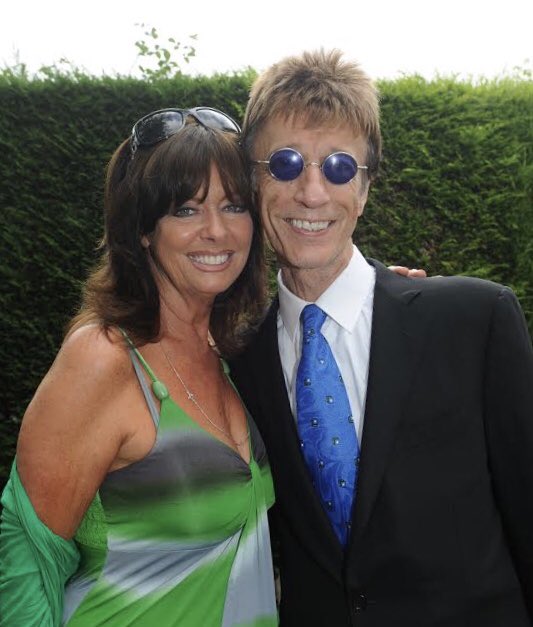Remembering the amazing #RobinGibb Can’t believe it’s been 7 years! Known and loved the world over for @BeeGees Pioneered the building of the #BomberCommandMemorial So many legacies. @DwinaGibb @SoldierOnAwards #TheHeritageFoundation #RJGibb