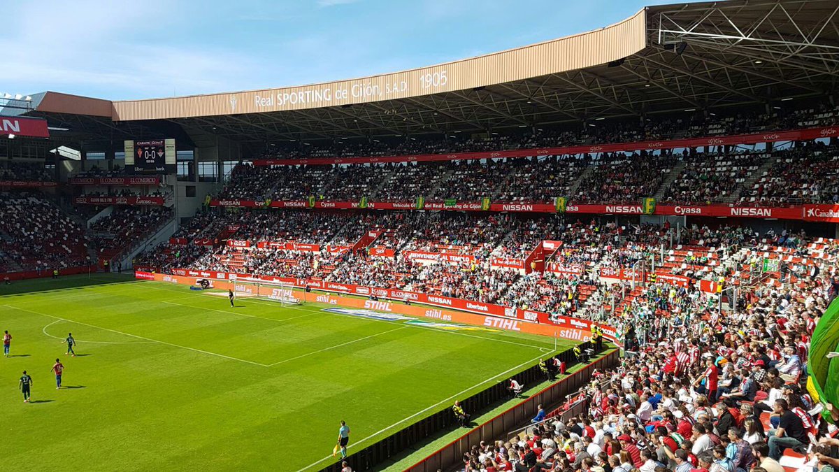 Fernandez_Fuera's tweet photo. Se cumplen dos años de la histórica protesta ante el Real Betis Balompié.
Dos años después tenemos una gran oportunidad de echar a la "Familia Fernández" de la mano de @TFND1905 
¡Luchemos por un Sporting libre de nuevo! #FernándezFuera https://t.co/ivwbbJLPKw