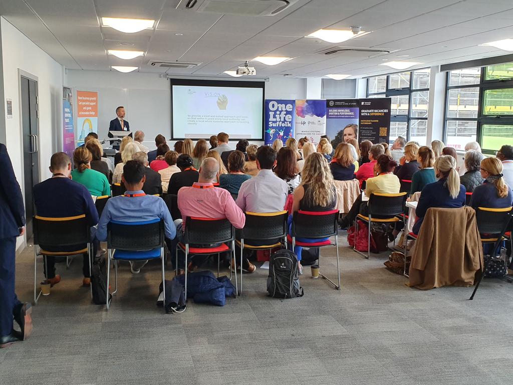 GJ_Sanders's tweet photo. An incisive morning of presentations by @PHE_uk, @team_morelife and @OneLifeSuffolk demonstrating the effectiveness and impact of the Whole Systems Approach to Obesity. #WholeSystemsObesity #ExamplesFromSuffolkAndAmsterdam https://t.co/B8yr42Lc6E