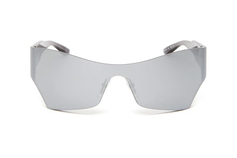 pausemaguk's tweet photo. NEW FASHION ALERT!
Balenciaga Unveils Futuristically-Designed Sunglasses https://t.co/EphpCEJeJm
#PAUSEorSkip?
#pauseshots https://t.co/v2wSN2qSQ7