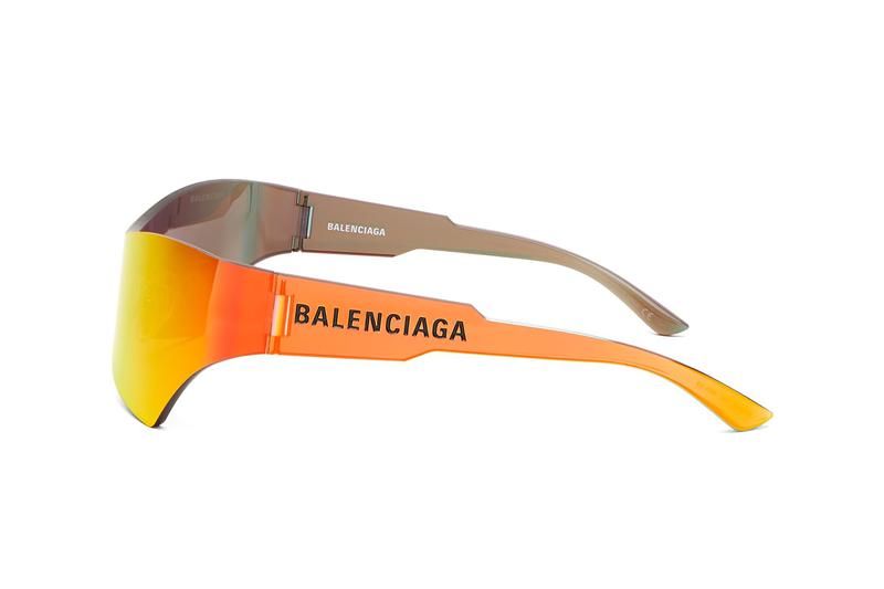 pausemaguk's tweet photo. NEW FASHION ALERT!
Balenciaga Unveils Futuristically-Designed Sunglasses https://t.co/EphpCEJeJm
#PAUSEorSkip?
#pauseshots https://t.co/v2wSN2qSQ7
