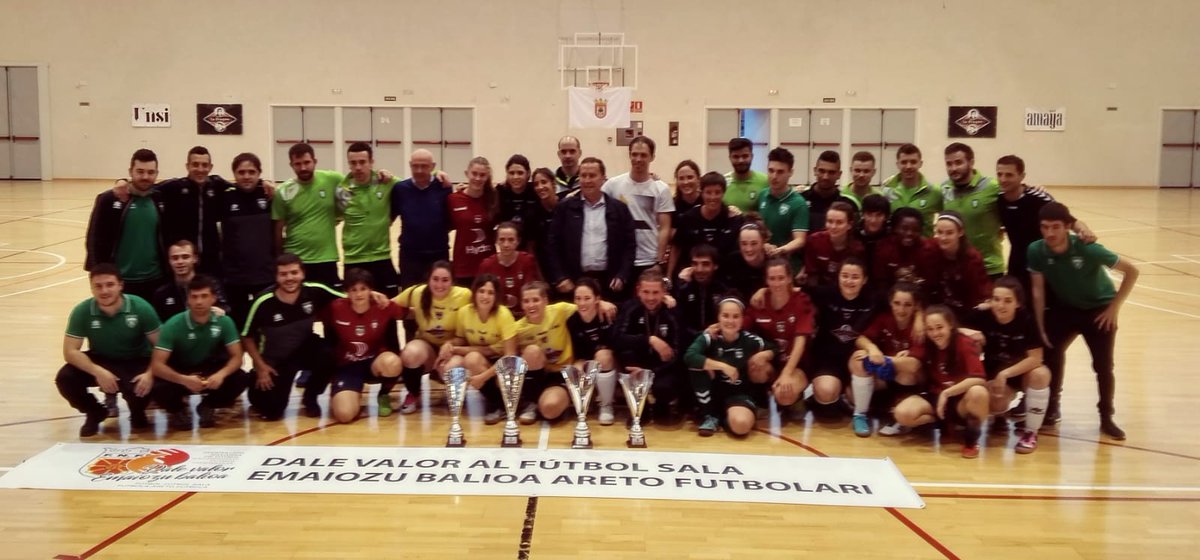 fedfutnavarra's tweet photo. 🏆 @SCDRAnaitasuna y @olitefs, campeones de la Copa de fútbol sala senior.

⚽️ #Villafranca y #Olite, 19 de mayo de 2019

▶️ https://t.co/3oV0gMz2z7

#FutSal #FutsalMasculino #FutsalFemenino #CopaSenior @deporte_na #FNF #Navarra https://t.co/GQs40aXuxL