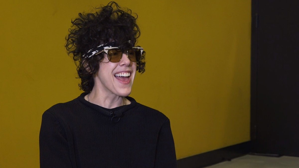 RnRJournalist's tweet photo. @iamlp always finds energy to be super friendly on everybody, but it’s great to find topics which make her excited as #tabletennis #Metallica, #arethafranklin or #AlanisMorissette
#lp #laurapergolizzi #pingpong #pongfinity #billieeilish #coloursofostrava
https://t.co/ZgSuGkJuo1 https://t.co/Z06YgEm6yQ