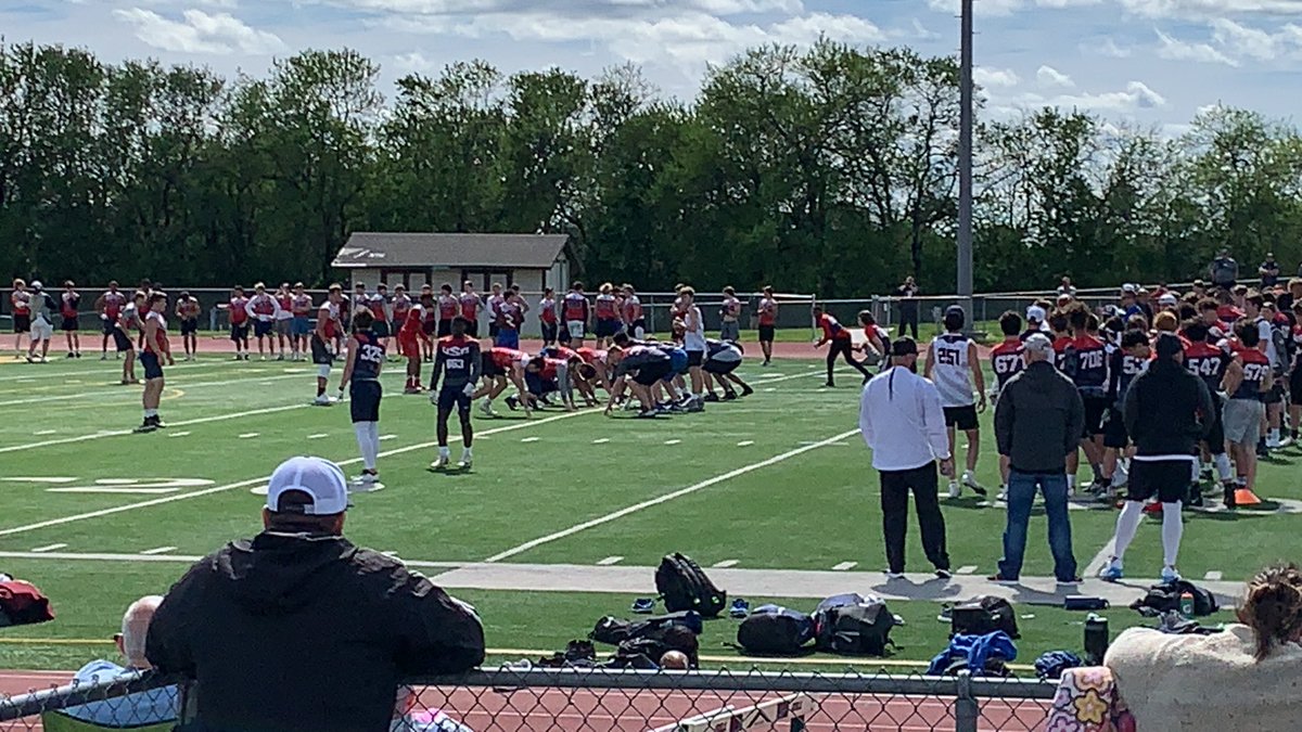 MaynardKeiffer's tweet photo. Had such a great time @usafootball this weekend! I got some amazing feedback to help me be a better player and teammate going into my Senior year and have already made plans to follow their advice! #usaallin #dreaminbig #gotwork2do #gameon https://t.co/FBk0dfdX3q