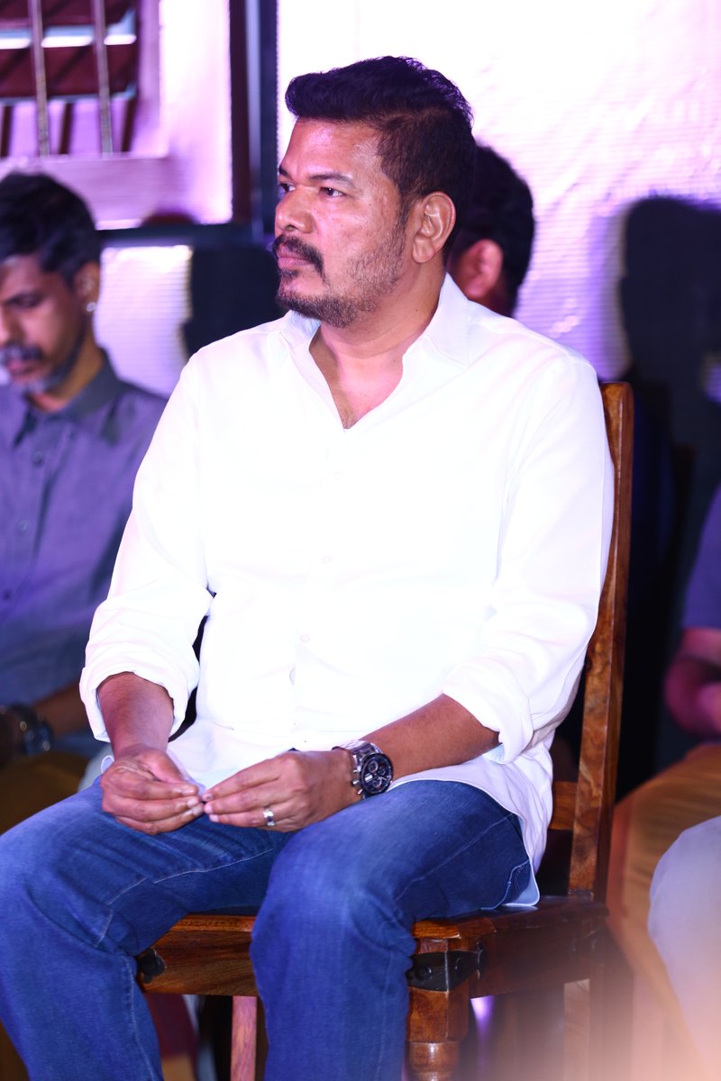 oththaseruppu's tweet photo. @shankarshanmugh @ikamalhaasan #ksravikumar. #OS7AudioLaunch https://t.co/xH6eNEmytx