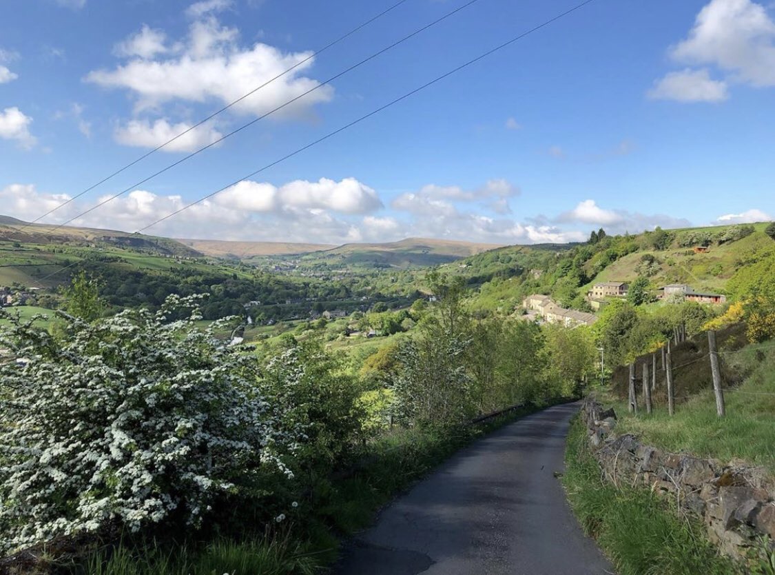 Lovely photo from this morning! ⛅️😍
Slaithwaite area, Huddersfield. 

📸 by <a href="/northernlad83/">Stu</a> 
#slaithwaite #huddersfield #ilovehd