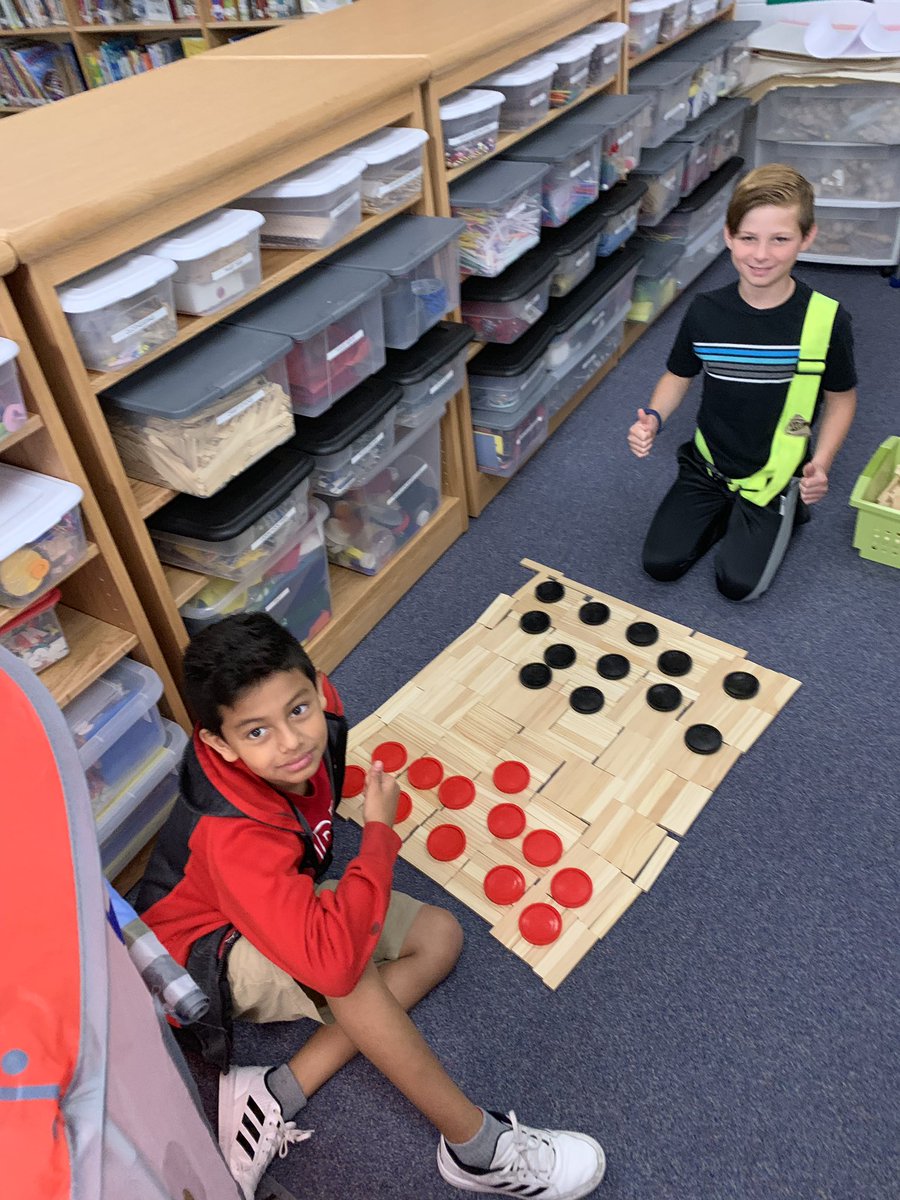 Kids are so creative, if we give them the opportunity. I had never thought of using the keys planks to make a checkerboard.
