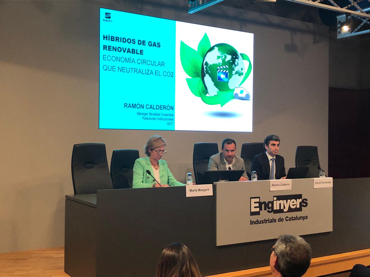 Enginyeria's tweet photo. Comença la darrera taula rodona de la jornada sobre l'aplicació del biometà com a combustible per a la mobilitat i la importància dels certificats de garantia d'origen amb @tuSEAT i el Consorci Europeu ECO-GATE #jornadesEIC @sedigas https://t.co/JcDPXPnis8