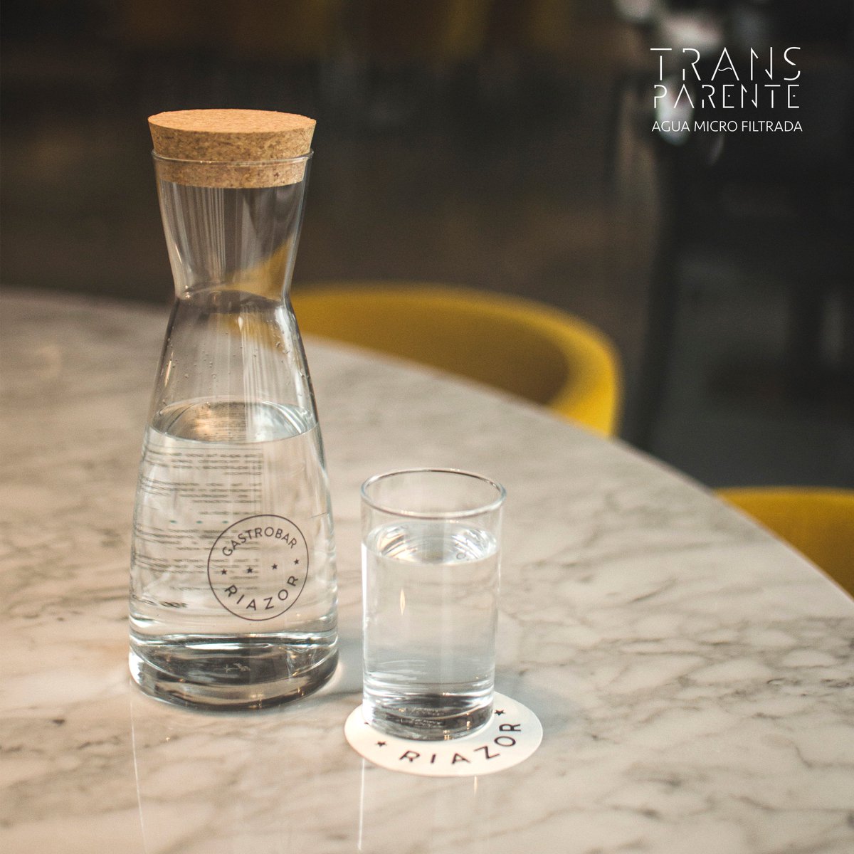Transparente_ES's tweet photo. ¿Agua fresca, saludable, libre de impurezas, residuos plásticos y microfiltrada? Con Transparente es posible, además tendrás botellas sostenibles personalizadas con tu propia marca, como estas del Hotel Riazor Coruña ¿Te gustan? Contáctanos sin compromiso 😉💧#Aguatransparente https://t.co/eO39owF6L3