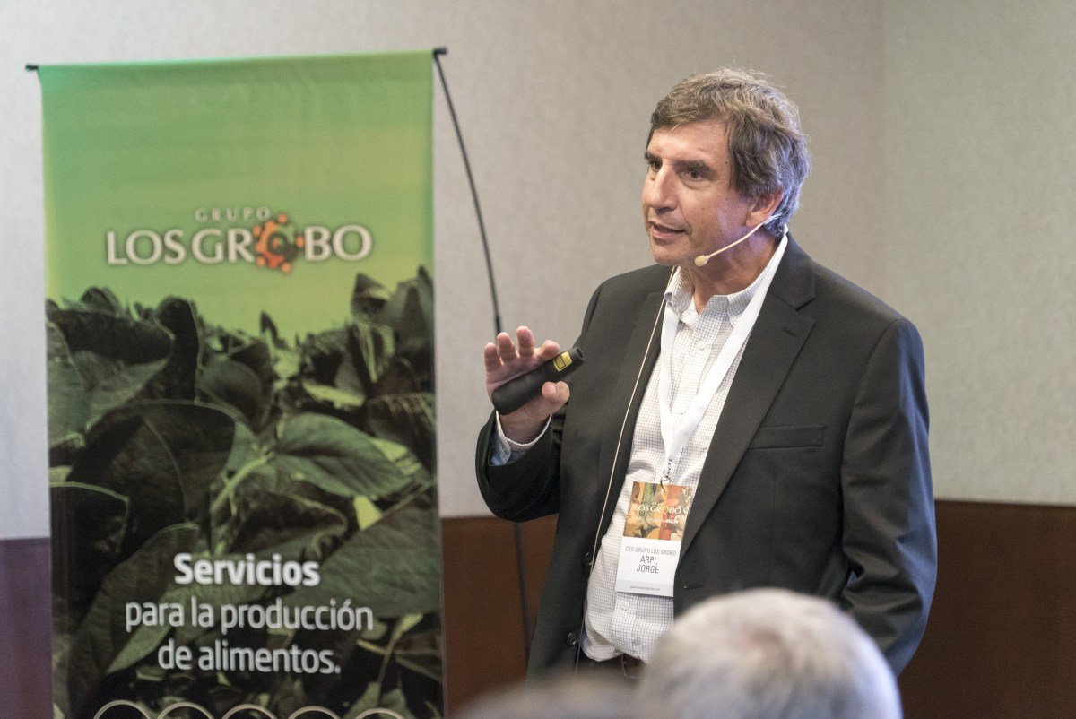 EfarmN's tweet photo. #Investing #Business @Grupo_LosGrobo The company is evolving fast a service company oriented to #exporters, #silos, and #grain commerce, and it's all other #business related to herbicides that are remade. New approach related to #rentability, click: https://t.co/alsi0EGjHc https://t.co/3DyDaVMMbH