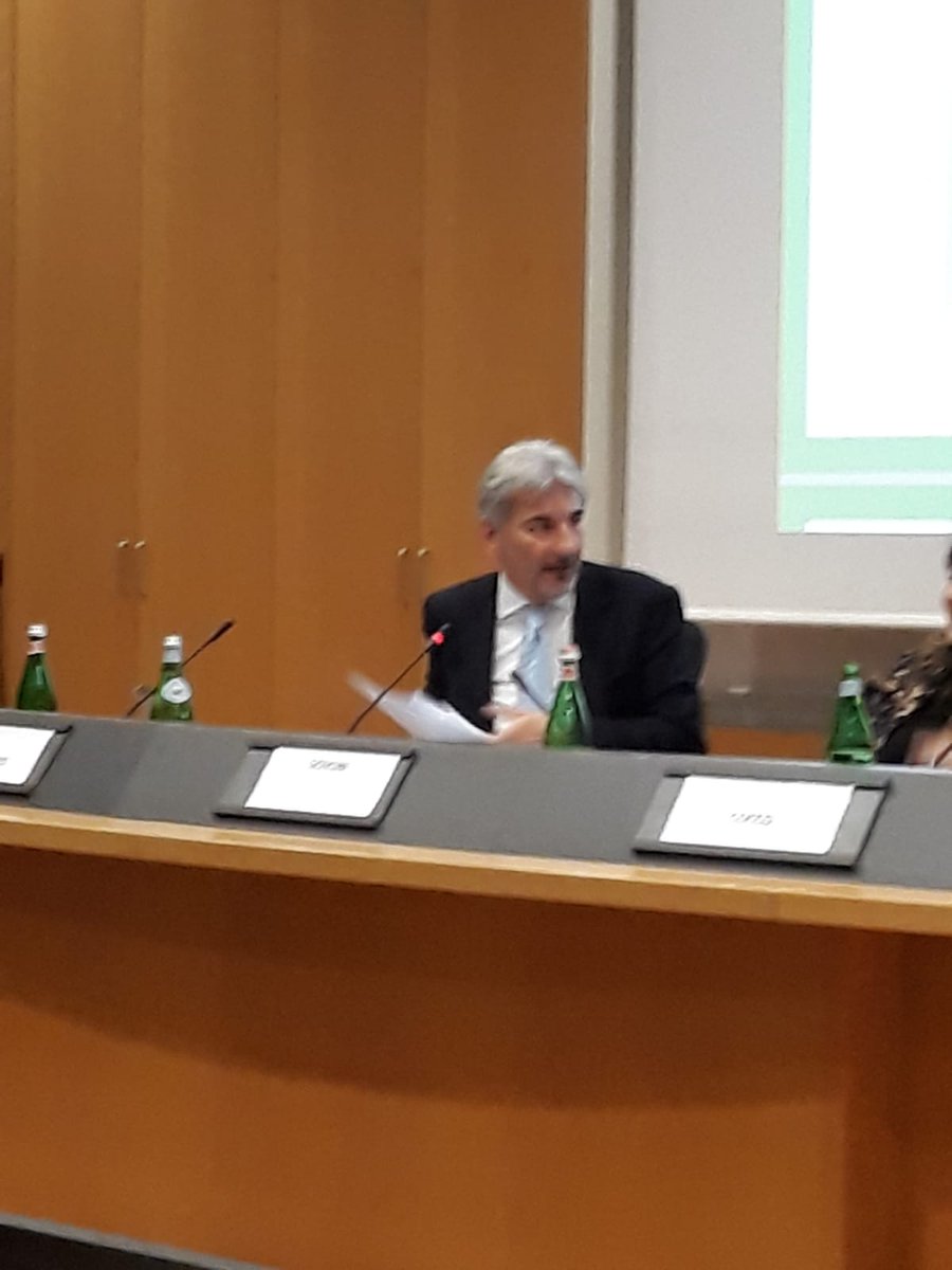 assoambiente's tweet photo. #GestioneRifiuti #CircularEconomy #CESISP
Cattaneo, Assessore @RegLombardia ➡️ sono più pericolose per la salute le tangenziali intorno alle città rispetto al termovalorizzatore. Diverse fonti scientifiche evidenziano questo aspetto: Basta #fakenews e disinformazione! https://t.co/zvbnj2vZGT