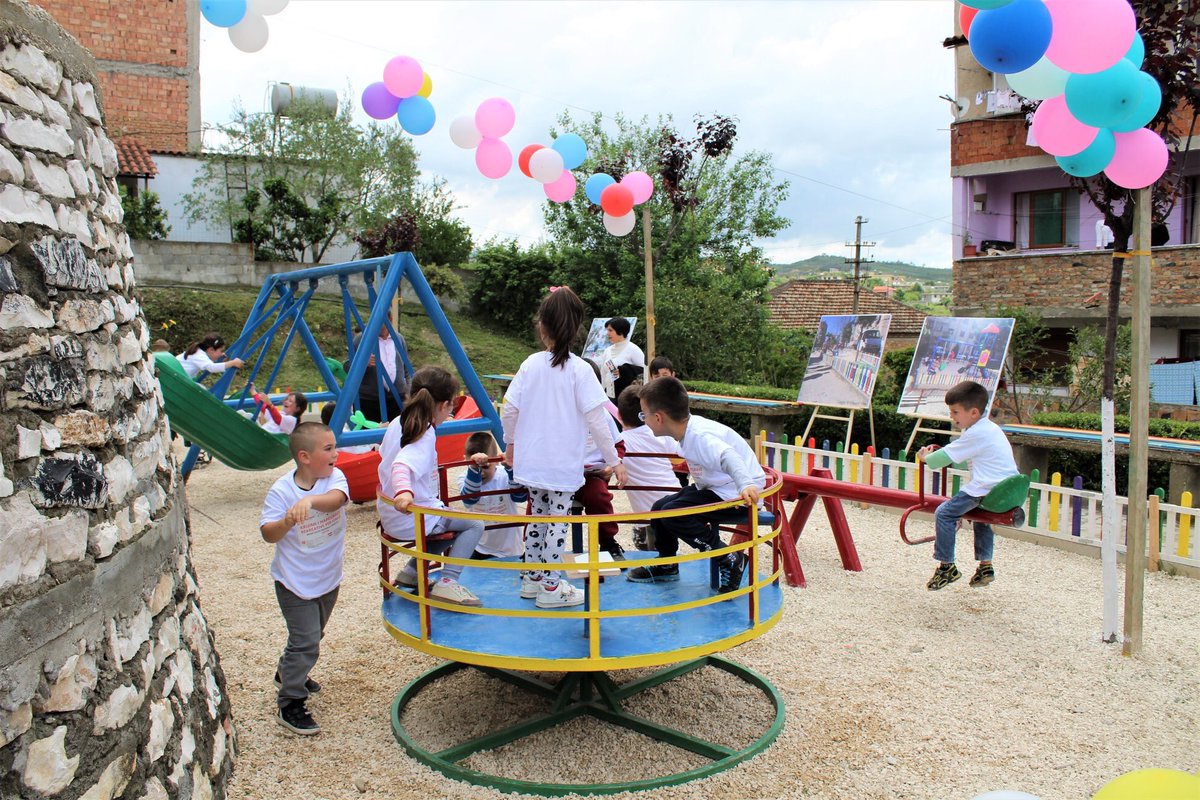 AlbaniaRegional's tweet photo. Municipality of #Patos has new and improved public spaces dedicated to children. Thanks to RDPA’s Pilote Grant Scheme local structures are improving their capacities in managing development projects. @AustriainALB #SwissGovernment @josattler https://t.co/Qo7cwaXlyP