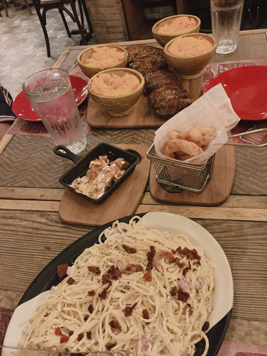 SB19Official's tweet photo. [#SB19_JUSTIN] Ribs for dinner with Stell. Kayo guys? 🍽

#SB19 #SB19_STELL https://t.co/pzhvnBhYTq