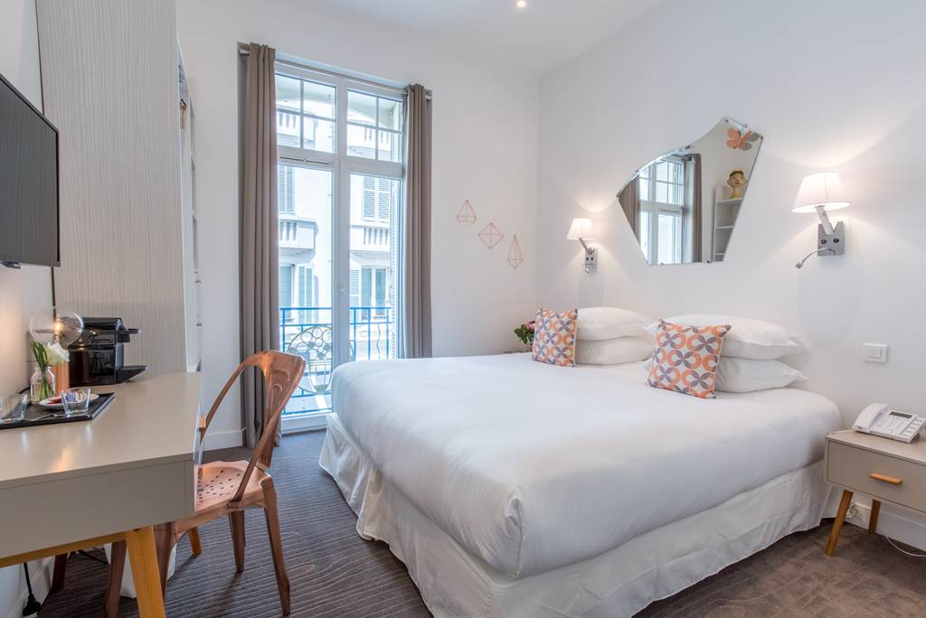 oneworld_src's tweet image. 💥💥 SPECIAL OFFER 💥💥

🚲 CANNES CITY BREAK 🚲

3️⃣ Nights
➡️ Departing 12 August 2019
⭐️ 4* Accommodation
✈️ Return flights from Manchester

⚡️⚡️ ONLY £340pp ⚡️⚡️

🌎✈️ HOW TO BOOK &amp;amp; MORE INFO ✈️🌎