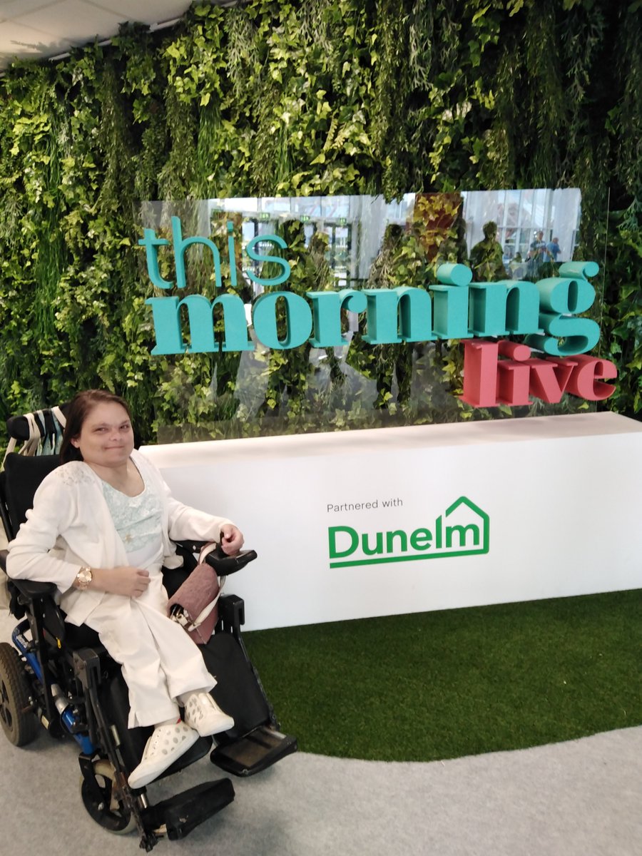 Rach Harris tweet media