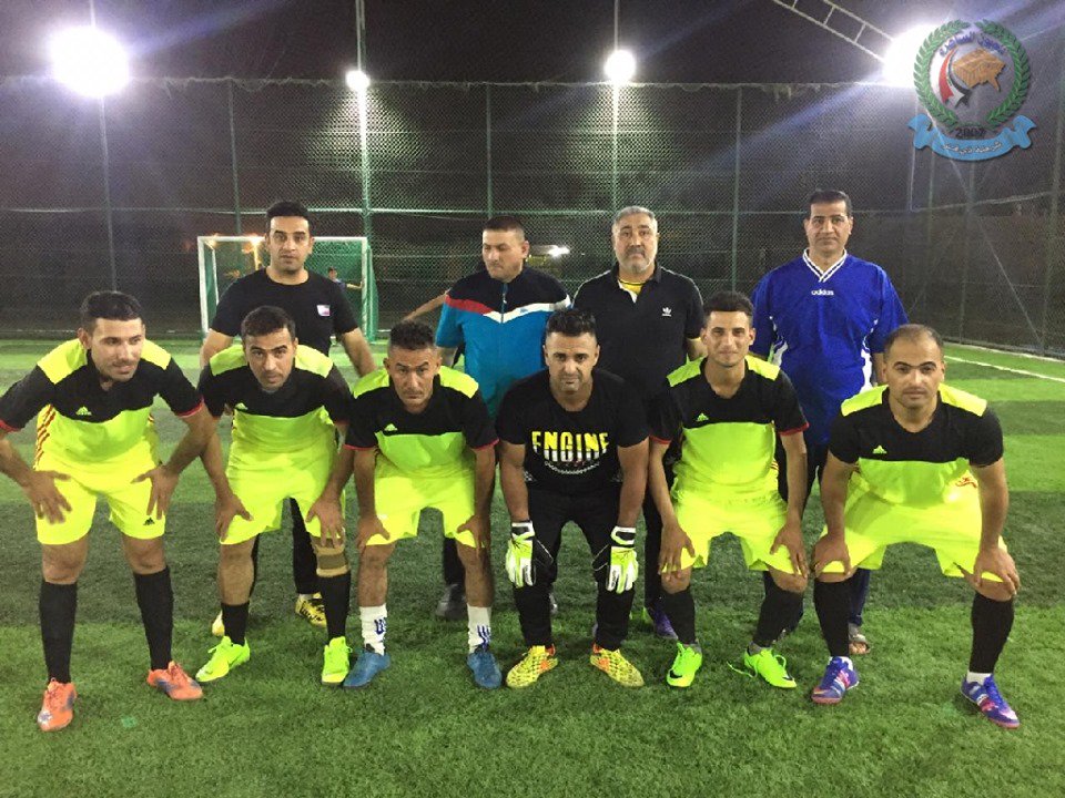 alsahroon's tweet photo. فريق الجنائية والحركات لخماسي كرة القدم يتغلب على نظيرة فريق الاستخبارات ضمن منافسات بطولة كأس قائد شرطة ذي قار الرمضانية للدور الثاني https://t.co/uucAiK0upw https://t.co/DANCntWEAh