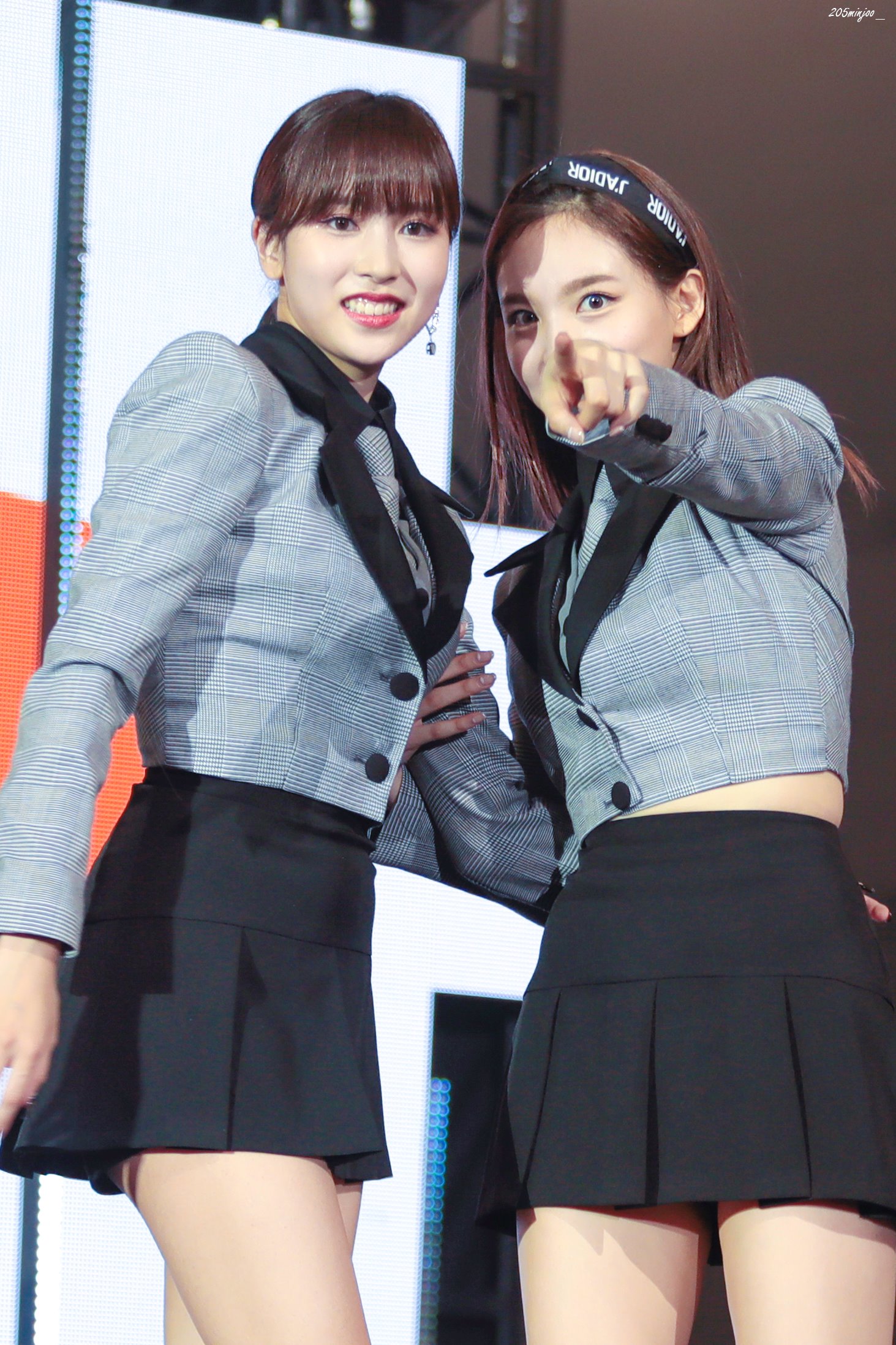 D7AkLA2V4AIUk26.jpg:orig