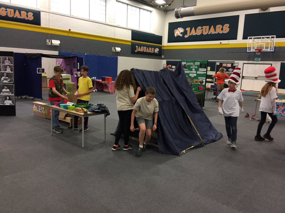 carolMilner14's tweet photo. Exhibitions starting for the Grade 5 good luck everyone @lou2560 @amj512 @ACSEgham @SuzanneMcClusk1 @anya_pyp @ProjectZeroHGSE @RonRitchhart @#ACSPYPX https://t.co/Mo79dlV6t4