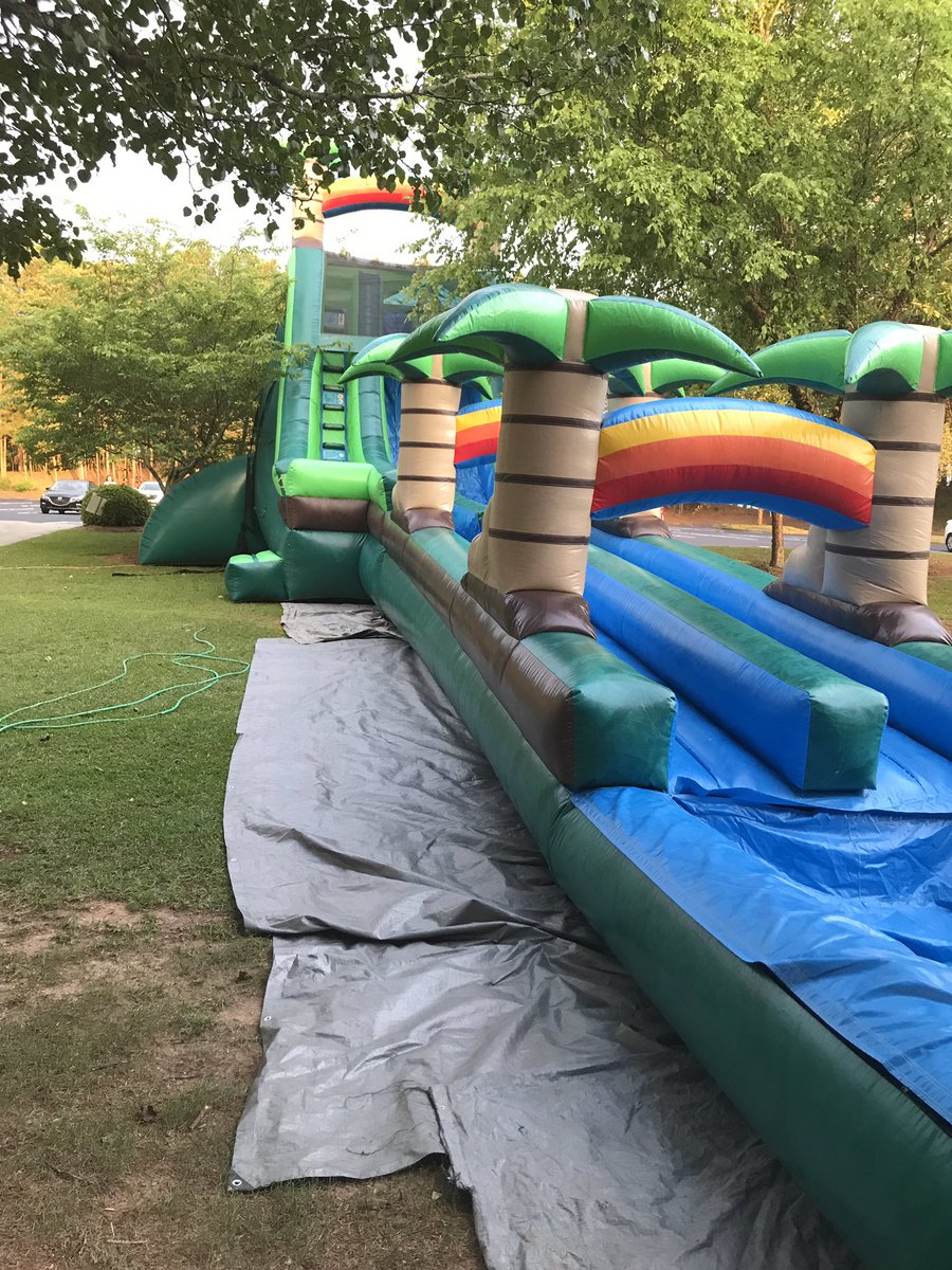 KESDragons's tweet photo. #KESBeTheOne to be excited about the PBiS water party https://t.co/YvjkVeBTVe