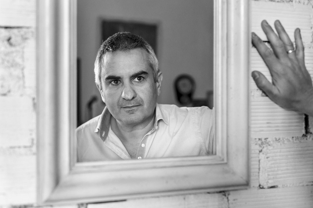 El CECAAC organitza amb el <a href="/segredenegre/">El Segre de Negre</a> la taula rodona 'UNA TARDA AMB MELVILLE' amb l'escriptor  <a href="/AlbertGalera/">Albert Galera</a> i el director de la <a href="/MostraCinemaLL/">Mostra de Cinema Llatinoamericà de Catalunya</a> <a href="/JuanFerrerVila/">Juan Ferrer</a> 1 juny 16.30h. <a href="/IEI_lleida/">IEI</a> Descobreix el cinema d'un mestre del 'polar' francès. Conduirà l'acte <a href="/santilapeira/">santi lapeira</a>