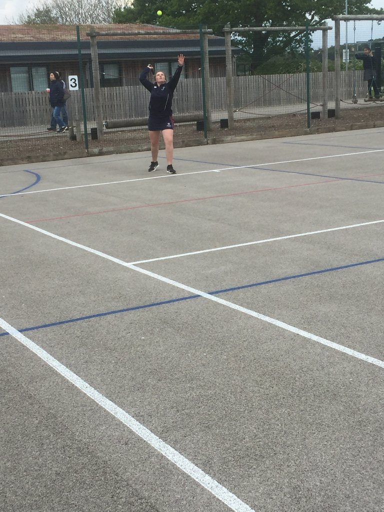 OswestrySchool's tweet photo. Last week our tennis squad hit the road and travelled to Kings Chester to play some friendly mixed doubles matches. The squad showed great teamwork in their play and gained some brilliant results along the way. A fantastic warm up for our meetings ahead πΎ
#Tennis #OsSport https://t.co/A7rGc4ebpz