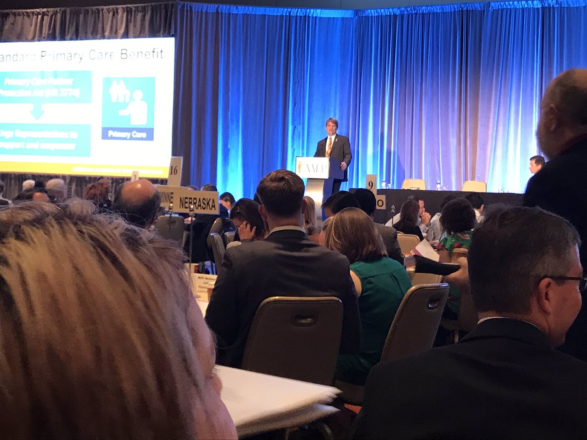 drjbdees72's tweet image. #FMAS19 is underway with AAFP President opening the program with a packed room!