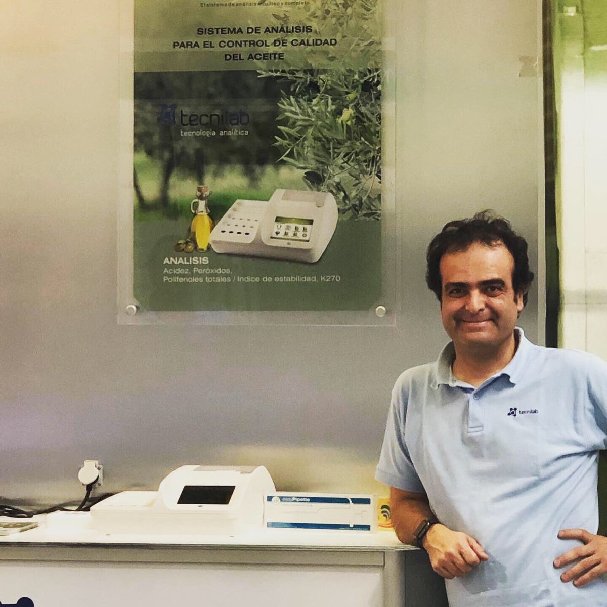 CDRFoodLab's tweet photo. Some moments of the last week about the exhibition Expoliva “Feria internacional del Aceite de Oliva e industrials afines” attended by our spanish distributor Tecnilab.
#CDRFoodLab #industry #teamwork #foodsafety #foodindustry #qualitycontrol #CDROxiTester #aceite EXPOLIVA https://t.co/4uE2DyogBw