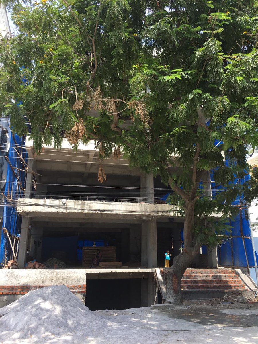 Sujith64740112's tweet photo. Thus, it shows the ACP and the other GHMC Townplanning officers were completely corrupted.
      So, request to the CCP Devender Reddy Sir and the Vigilance and Disaster officer Viswajit Sir to take this as a priority and take an immediate legal action this construction. https://t.co/XMzi12j949