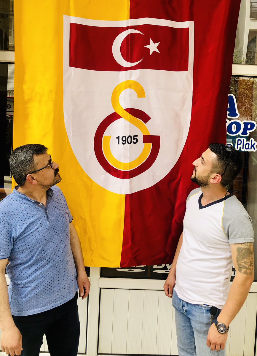 #ultraslan #şereftirSeniSevmek #SampiyonGalatarasaray