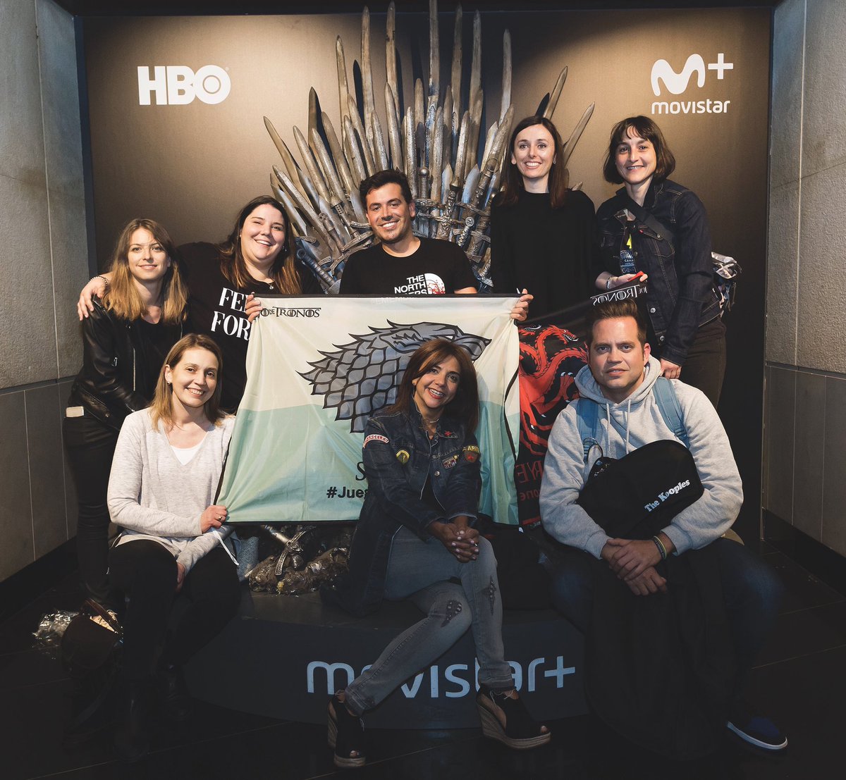 J10Perez's tweet photo. And now our watch has ended. #VivePoniente🐲 #TheFinalEpisode https://t.co/EK9lQxwNOh
