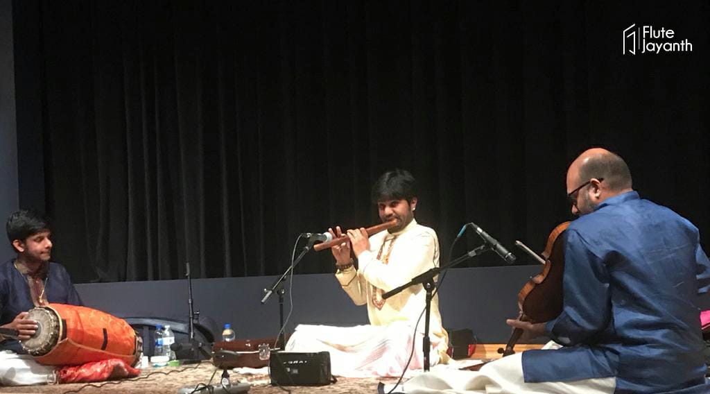 FluteJayanth's tweet photo. Pre concert #16 and concert  pictures from buffalo! Thanks to the lovely audience! 

#FluteJayanth #CarnaticFlute #CarnaticMusic #Musicforthesoul https://t.co/VVAw8F1QTP