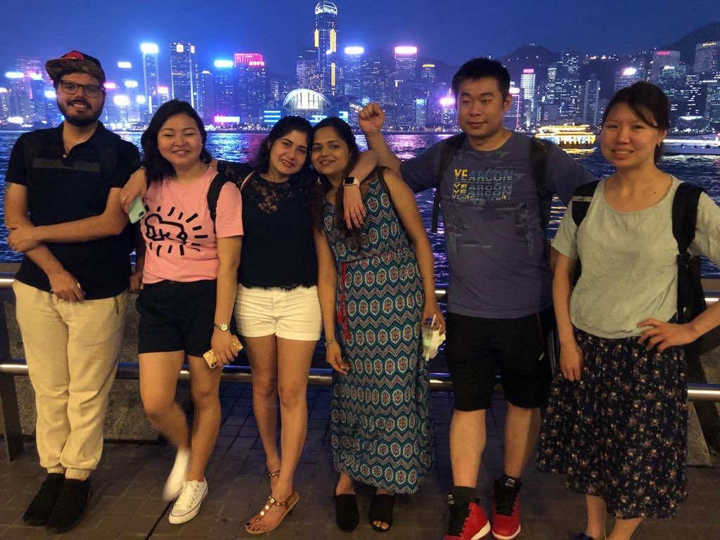 AngelaZigras's tweet photo. SENECA STR Global Hospitality team! After a long day of practice at Hong Kong Harbour recharging for tomorrow’s STR analytics competition!!! ⁦#MichaelTibollo ⁦#SenecaBusiness⁩ ⁦#SenecaSoHT ⁦#maryvaughan20⁩ ⁦#senecaproud https://t.co/i1a3SyFTTN