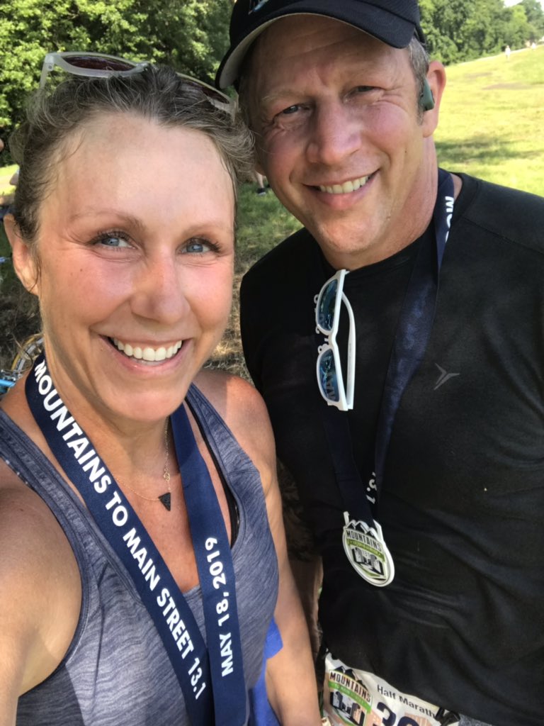 Sportymama70's tweet image. Mountains to Mainstreet Half marathon. Third 1/2 in 3 weeks. #MedalMonday #racebling #bibrave #runchat #runningmotivation @MainFanatics