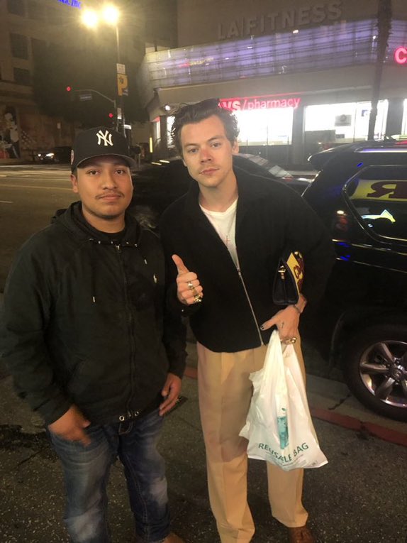 Harry Styles. tweet media