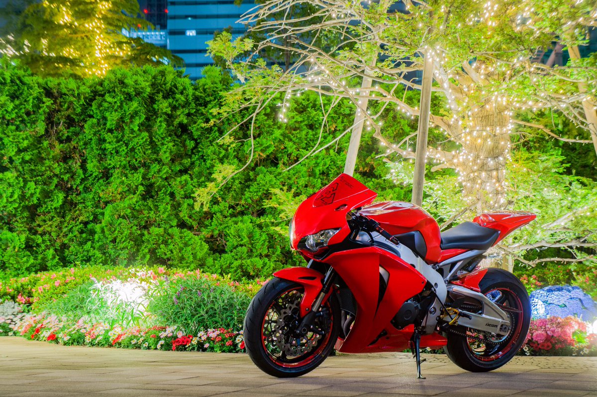 rinrin_jzx100's tweet photo. CBR1000RR

@hatitarou8 https://t.co/CBmJty1nJV