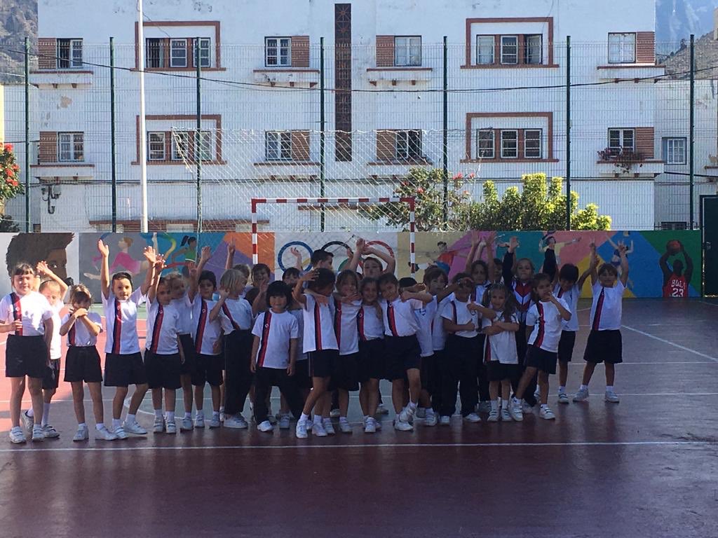 PrimariaSF_LosL's tweet photo. #1PRIM / Juegos cooperativos en #EducaciónFísica
#BeLiveBeLife @coleinnovadores https://t.co/EkWMF7h1Bp
