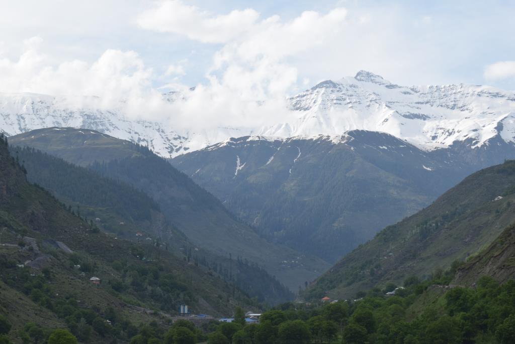 kamranisbest's tweet image. Taken by me yesterday #JonSnow 😂