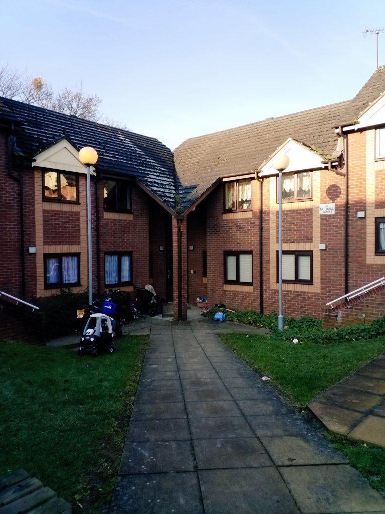 NathanK_MPS's tweet photo. External lighting LED upgrade recently completed by @muir_property over at Sandybank. Not only are the LED fittings extremely energy efficient consuming up to 90% less power but they also have an increased lifespan resulting in less future repairs and maintenance. 
@MuirGroupHA https://t.co/mM02D875ET