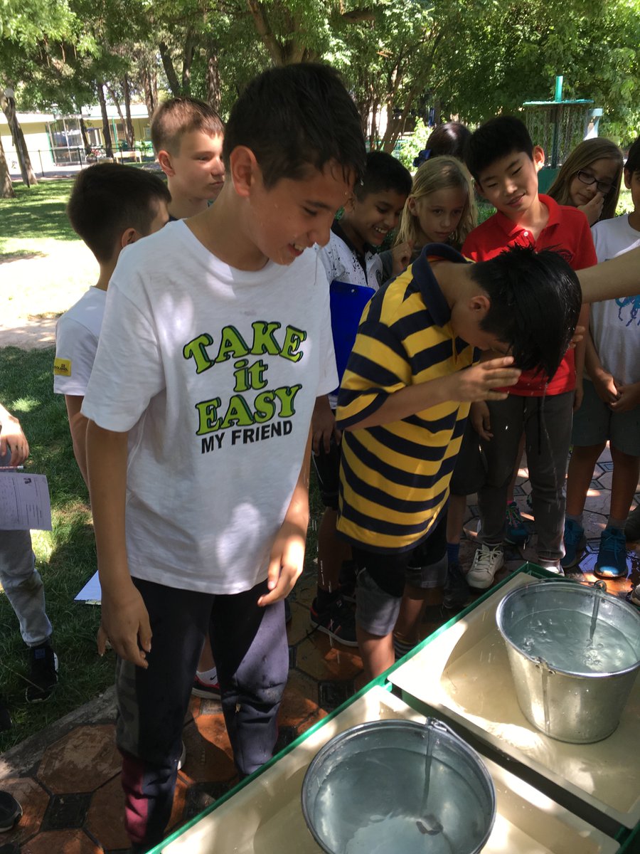 MattCromwellPYP's tweet image. G5 measuring the #volume of their heads on a sunny afternoon in Tashkent. Lots of data, predictions and fun! #PYPmath #Eureka