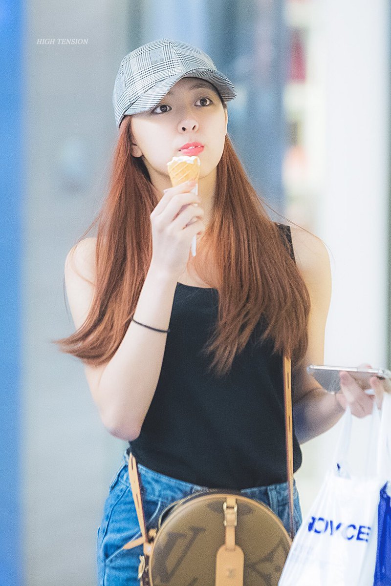 hightension_yn's tweet photo. 190519 ❣️❣️
#ITZY #있지 #YUNA #유나 https://t.co/BXVHWG7FCZ