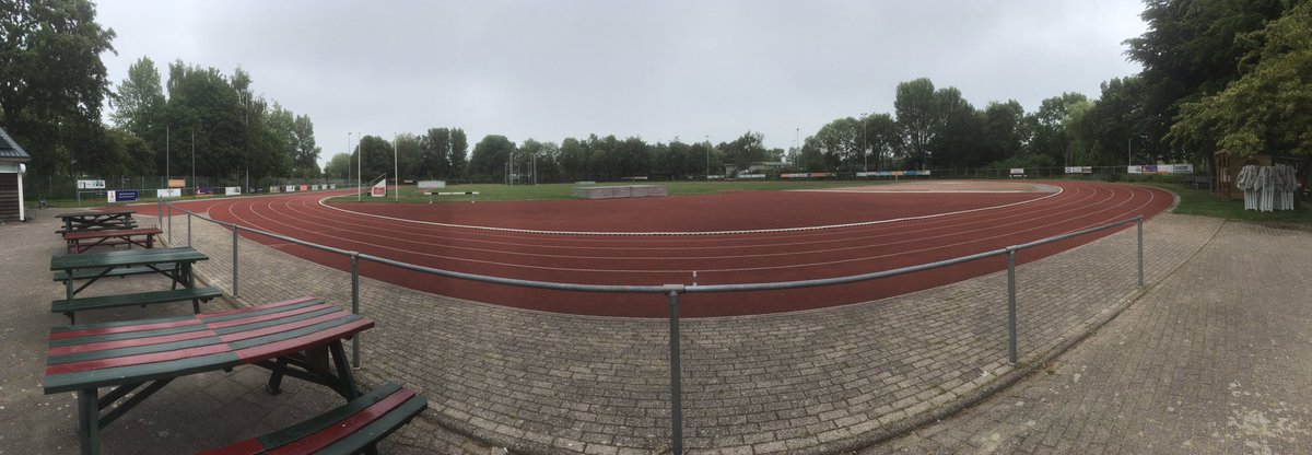 NKmastersGouda's tweet photo. De baan in Gouda ligt er weer net zo bij als altijd. Met dank aan de klusploeg van @AVGouda!

Maar de baan is wel een mooie herinnering rijker: drie geweldige edities van het NK Masters... https://t.co/zDK27gRoEN