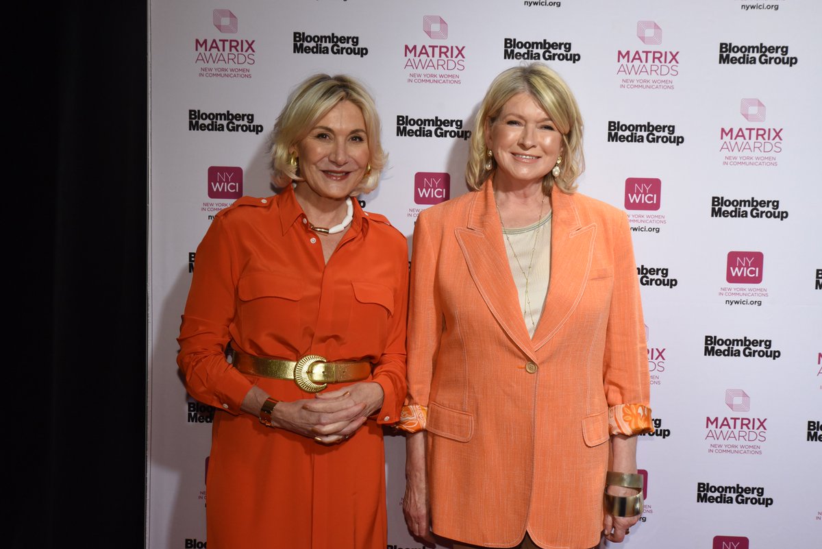 NYWICI's tweet photo. Emmy Award-Winning Television Host @MarthaStewart presented Susan Magrino, Chairman &amp; CEO, @MagrinoPR with the 2019 Matrix Award. Check out Susan's acceptance speech on #NYWICI's @YouTube channel. https://t.co/iY5kqe1L6a #matrix19 #womenheard https://t.co/dAKb8kAU9L