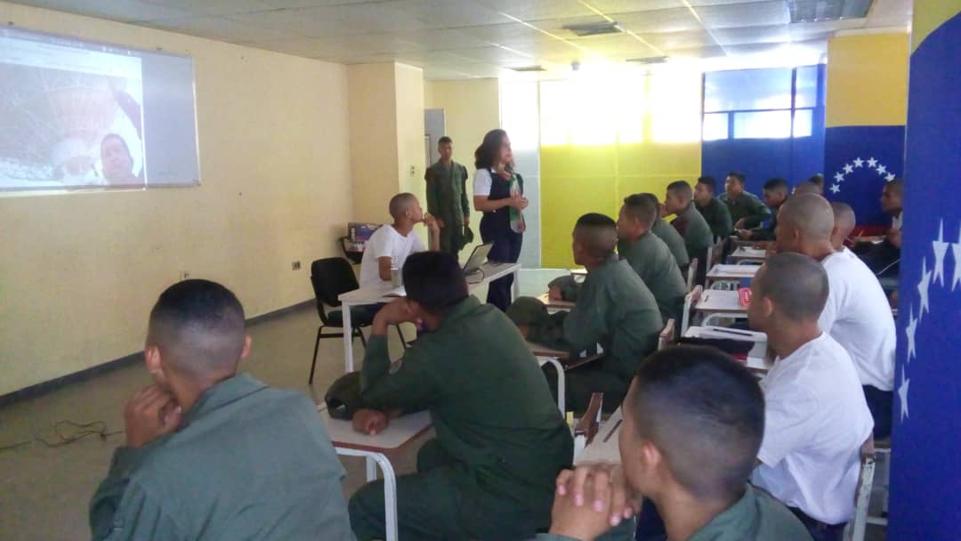 escpetro_electr's tweet photo. 81 años  tributando Servicios  a la Patria EN EL CCSFIP GD. FREDDY JOSÉ ALCAZAR WEIR". No se habla mal de Chávez.Charla Educativa y de Orientación Plan de la Patria 2019-2025 y sus Cinco Objetivos. Dictada por la Abg. Francys Prieto a las Promociones 111 y 112 @LopezVargasR https://t.co/1kN5u6SRBo